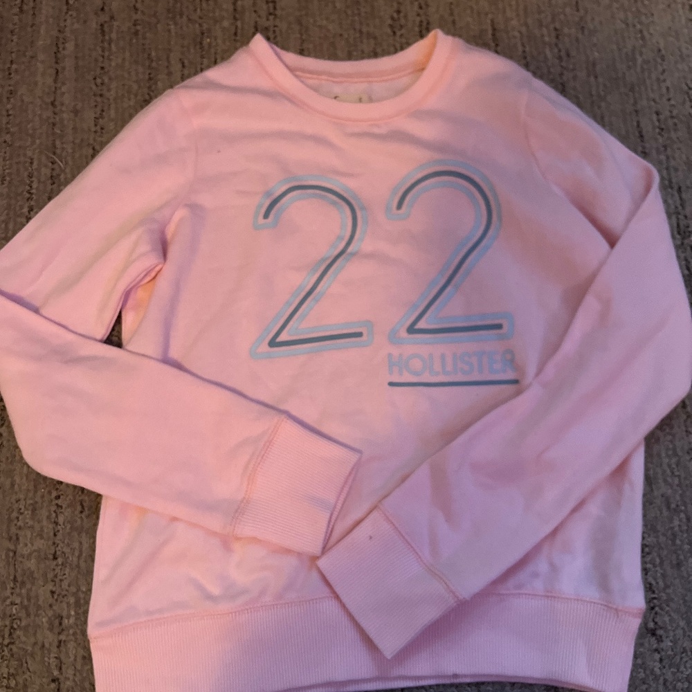 Hollister crew neck sweatshirt